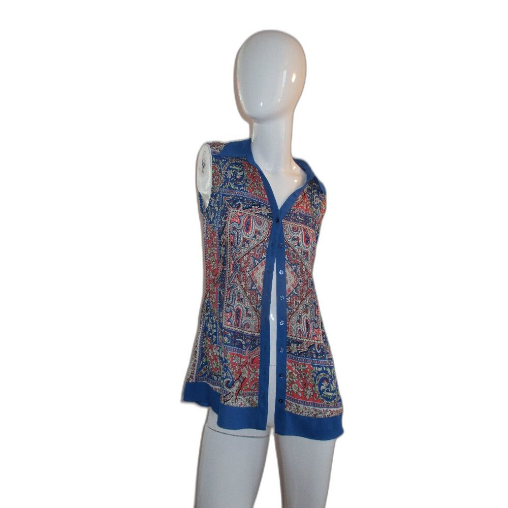 🧵 Sleeveless Button-Down Blouse - Boho Paisley Print